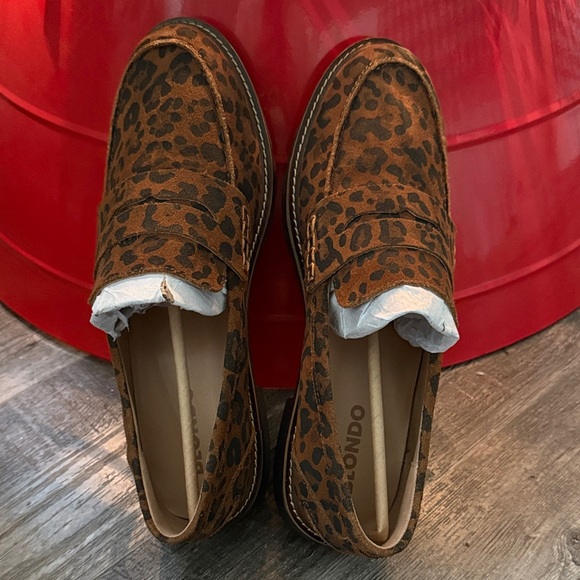 Blondo Lugged Waterproof Penny Loafer Leopard Print Women’s Sz 10 - Picture 3 of 7